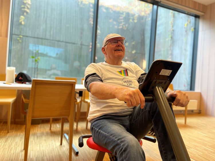 Cycling “around the world” in Fosshagen